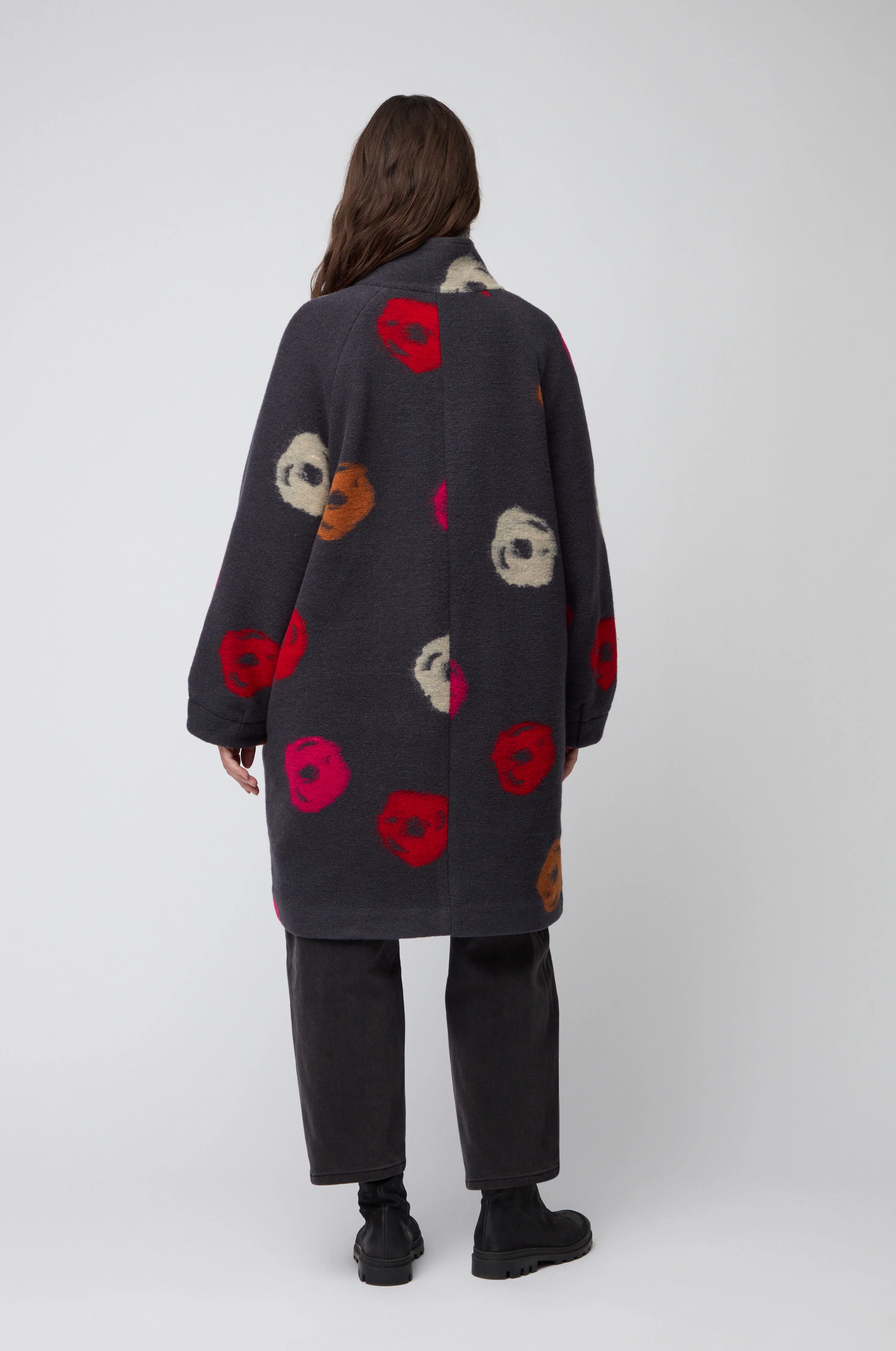 Big Spot Grey Coat - Image 5