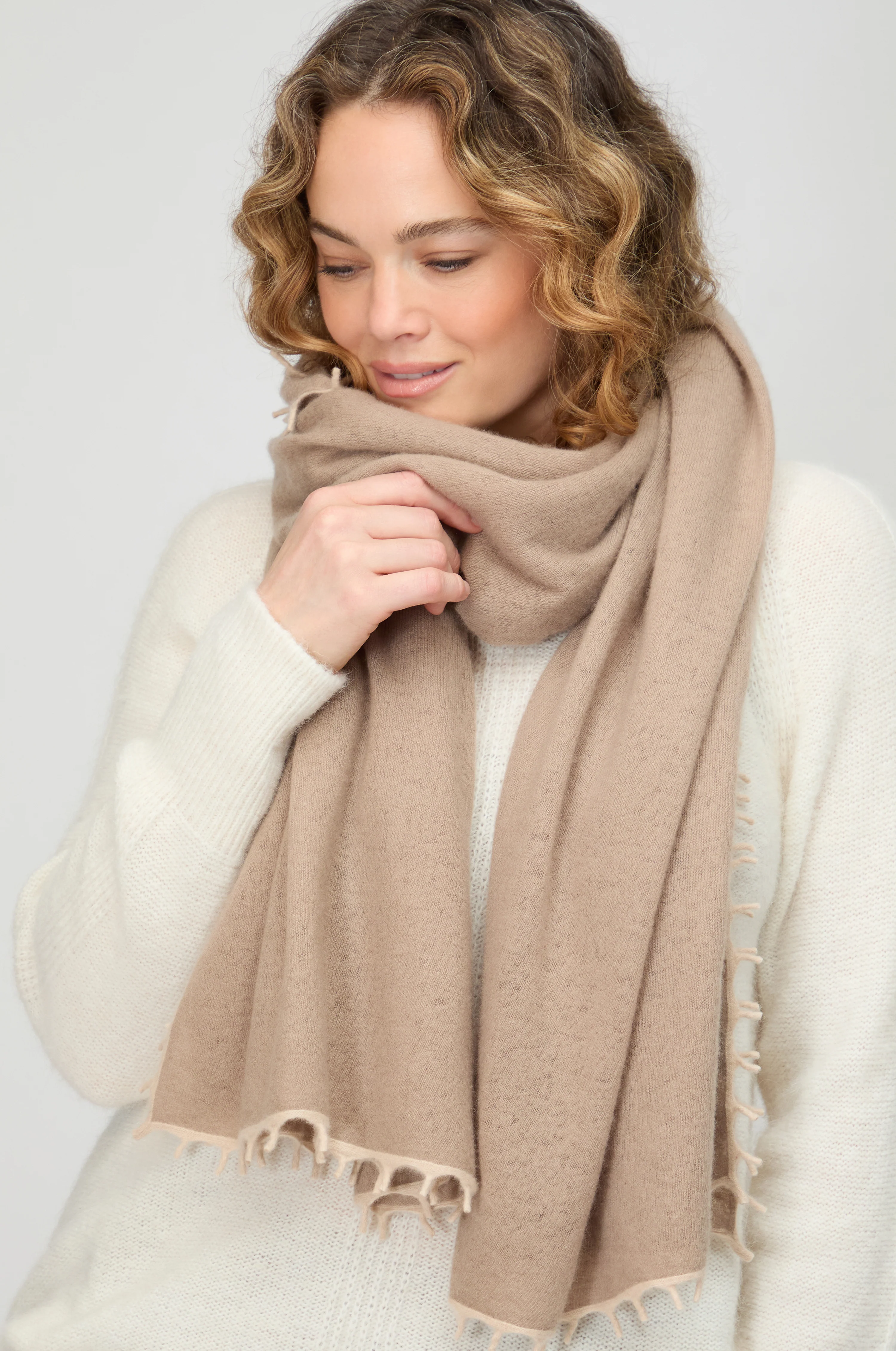 Contrast Trim Cream Cashmere Scarf - Image 3