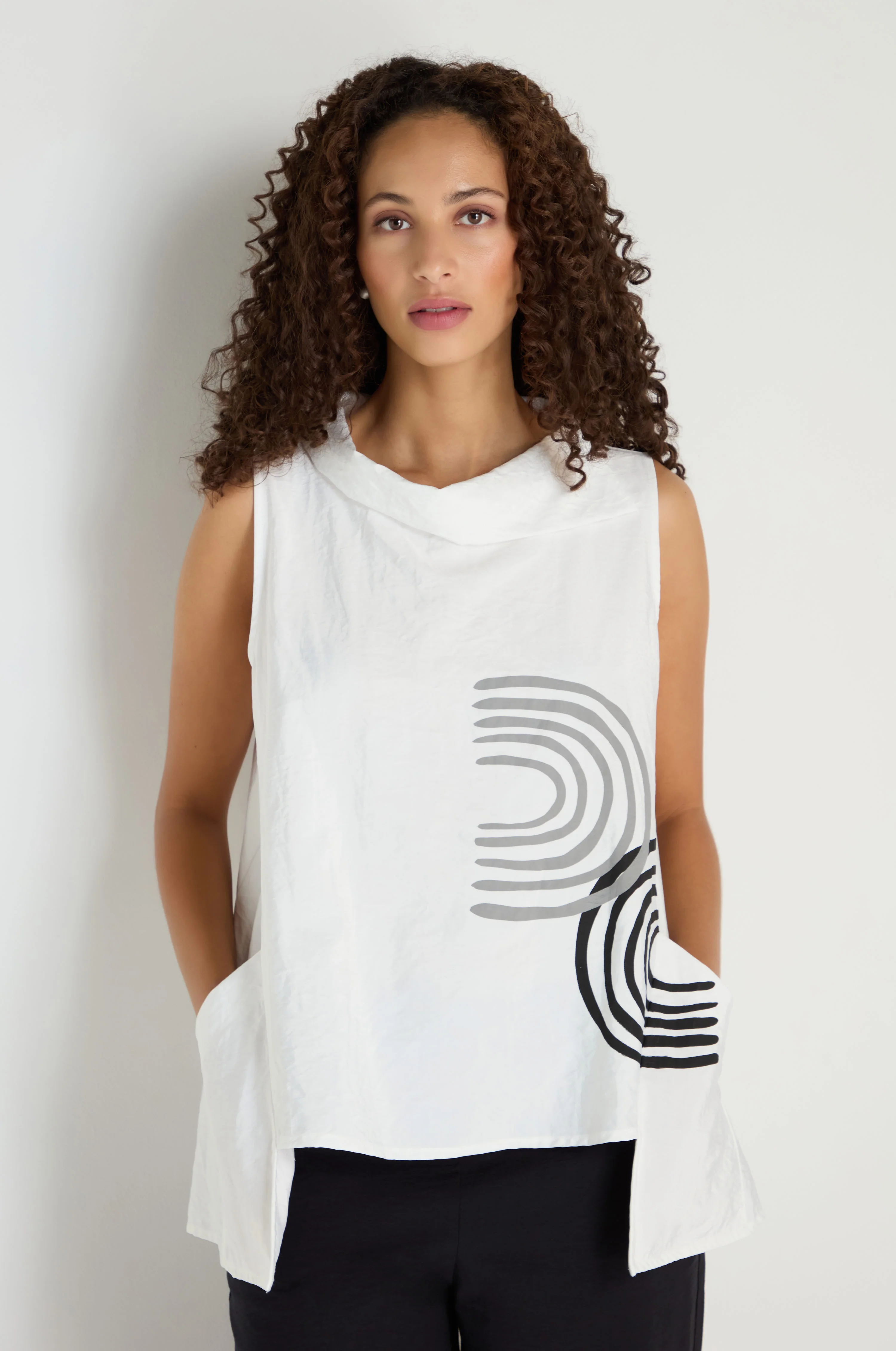 Roll Collar Step Hem Top