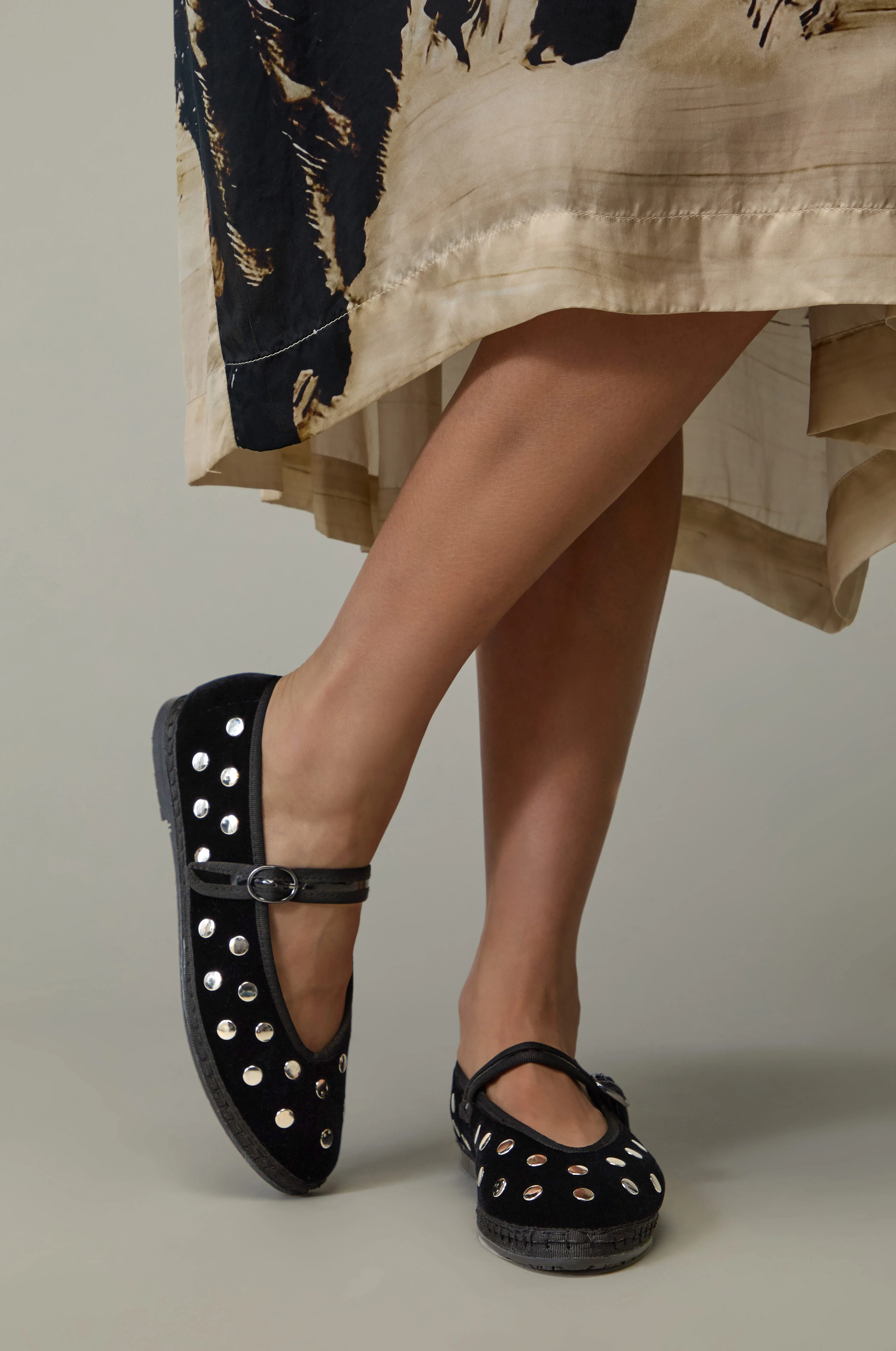 Studded Mary Jane Velvet Shoes - Image 4