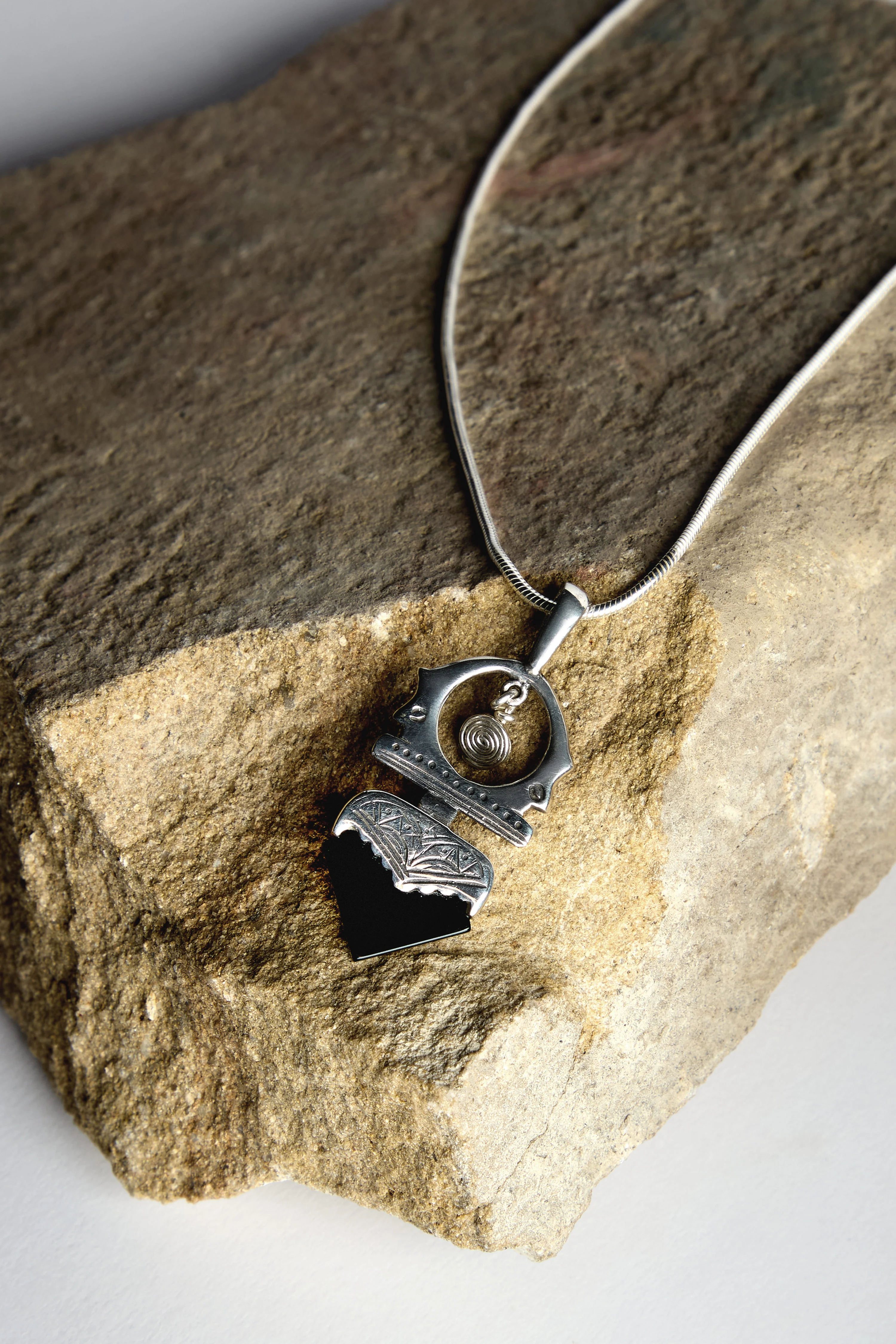 Tuareg Silver and Black Onyx Pendant - Image 3