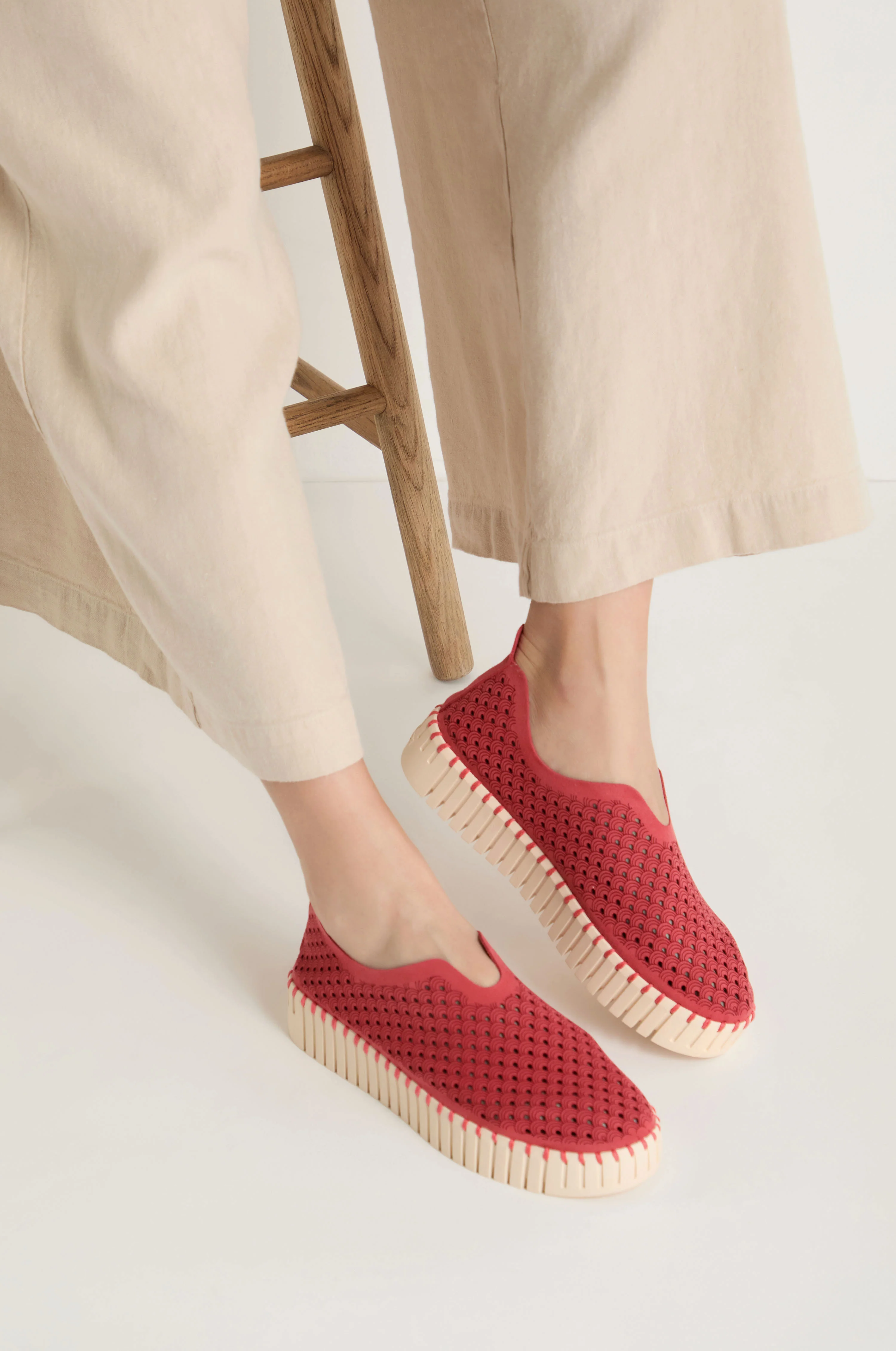 Tulip Platform Slip on Shoes - Image 9