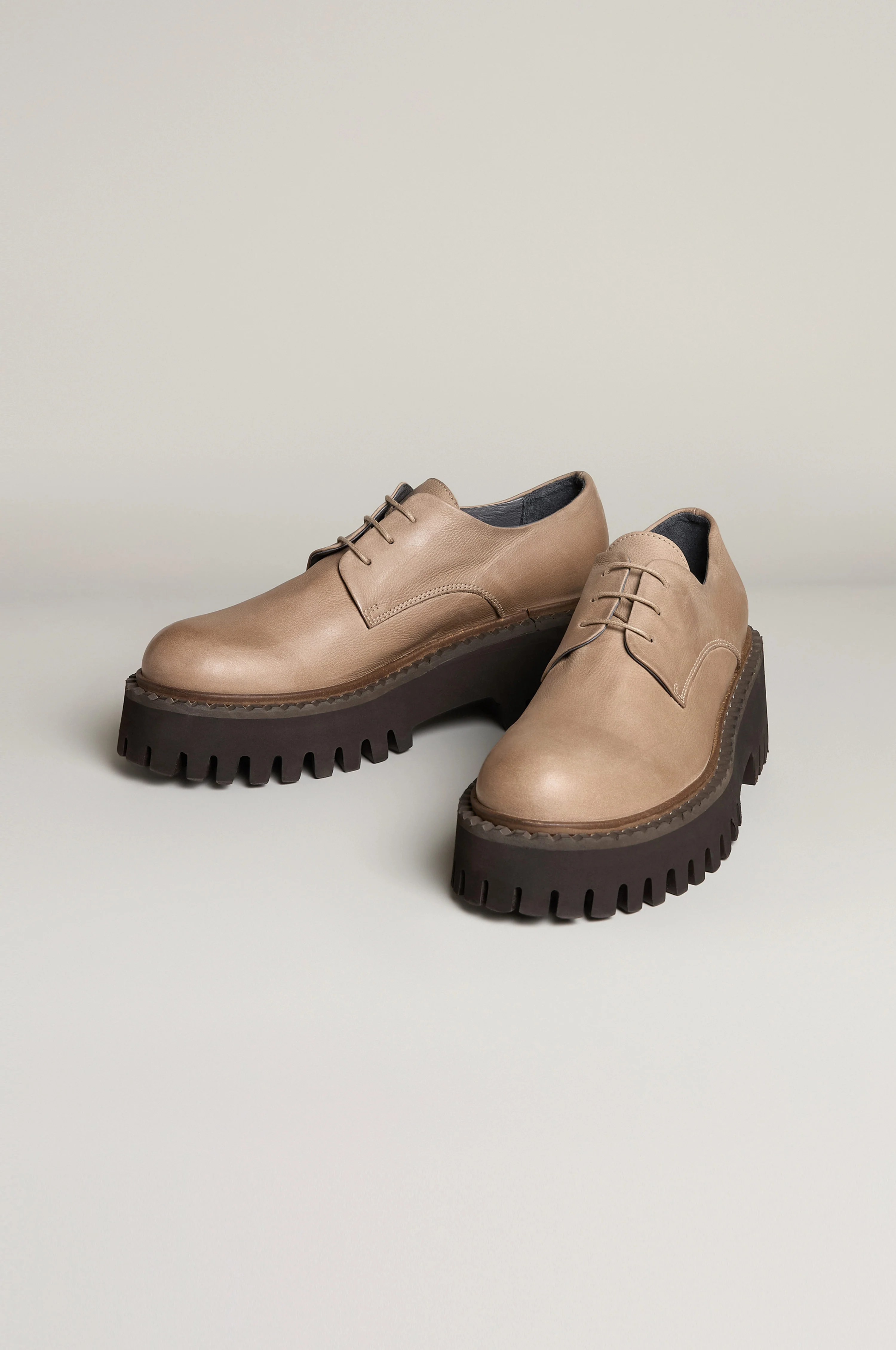 Two Tone Lace Up Leather Brogues - Image 3